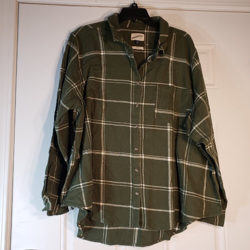 UNIVERSAL THREAD GREEN  WHITE LONGSLEEVE WOMEN SHIRT BUTTON  SIZE 2X RELAXED FIT